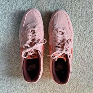 Men’s Nike Air Sneakers